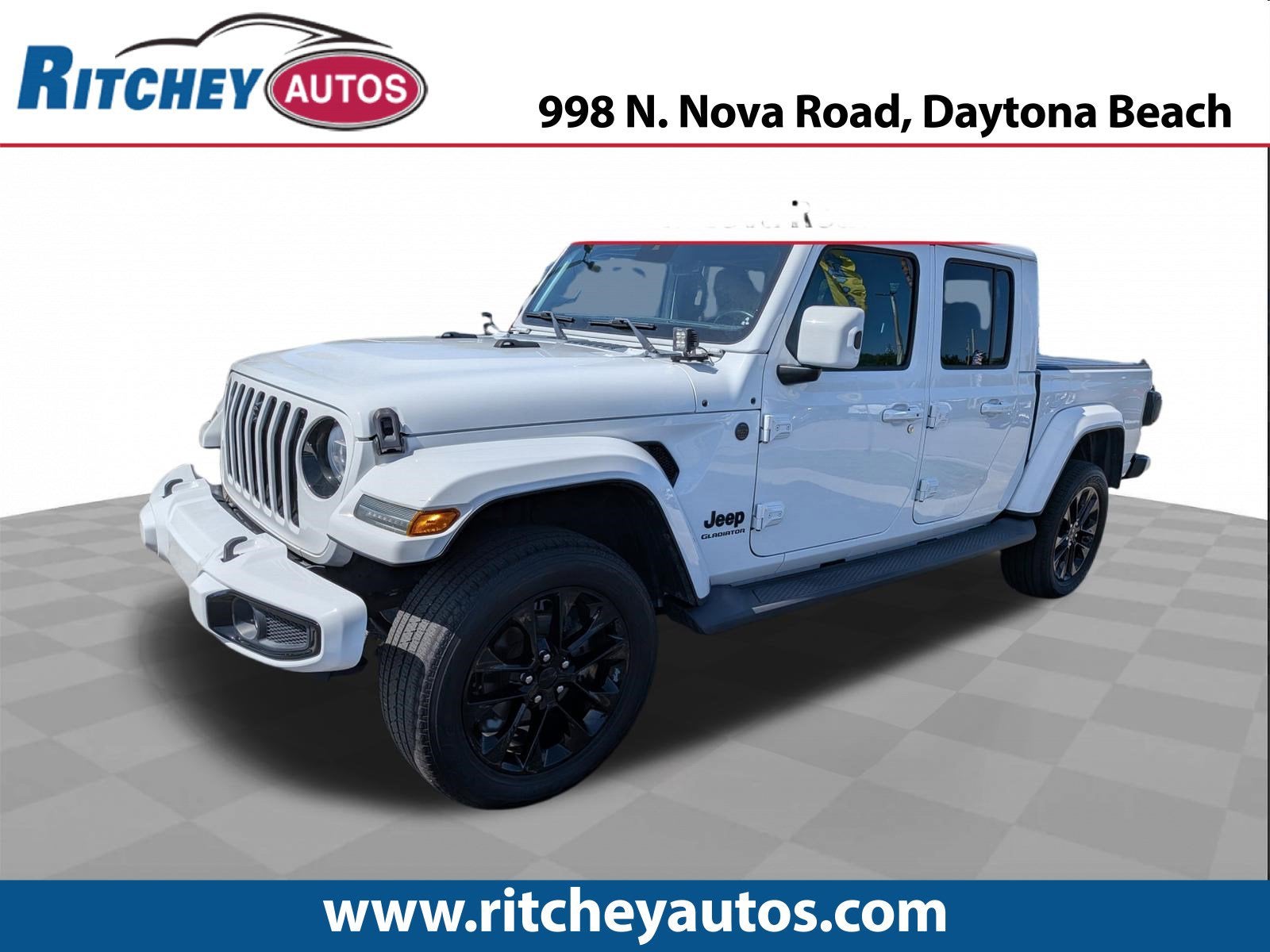 2021 Jeep Gladiator High Altitude 4x4 in White — front three-quarter view