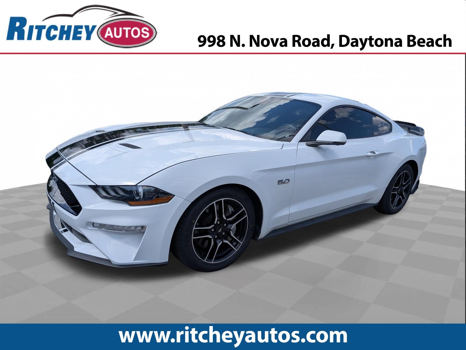 2022 Ford Mustang GT Premium Fastback in White — front three-quarter view