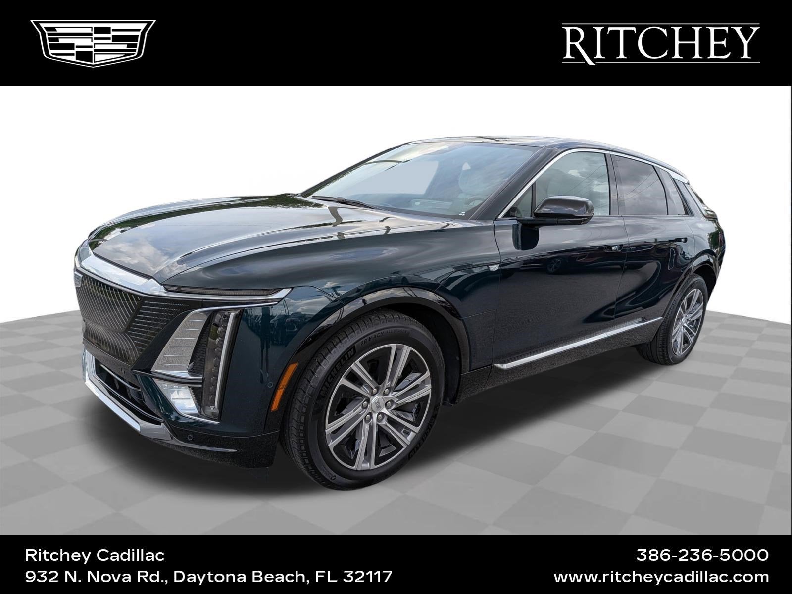 2024 Cadillac LYRIQ Luxury 1 in Emerald Lake Metallic — front three-quarter view